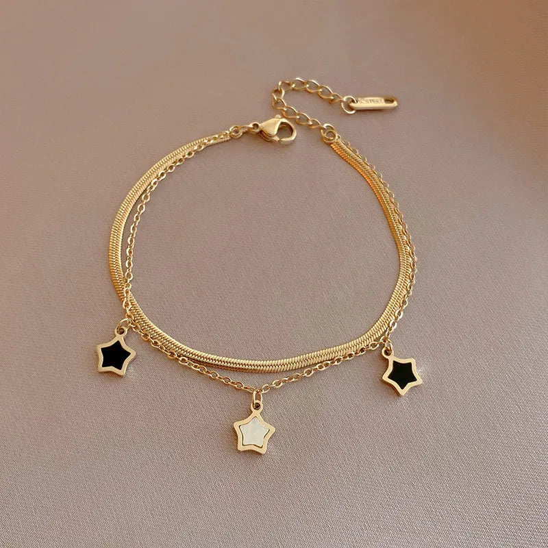 Golden Pendant Bracelet