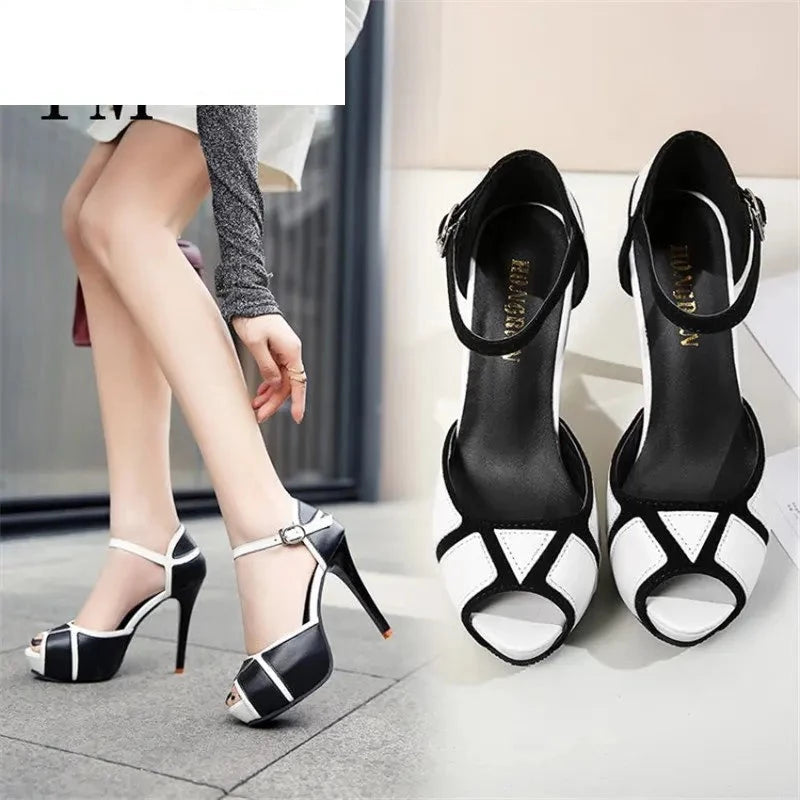 Hot Summer Buckle Women's Shoes