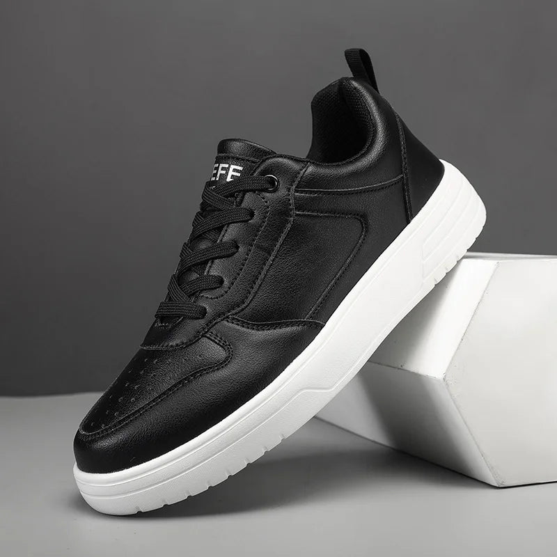 Men  Lightweight Breathable Sneakers